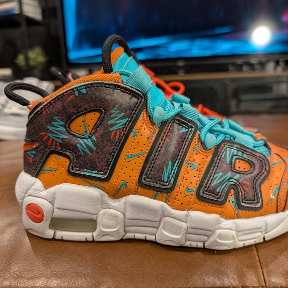 Nike Air More Uptempo - Picture 2 of 6